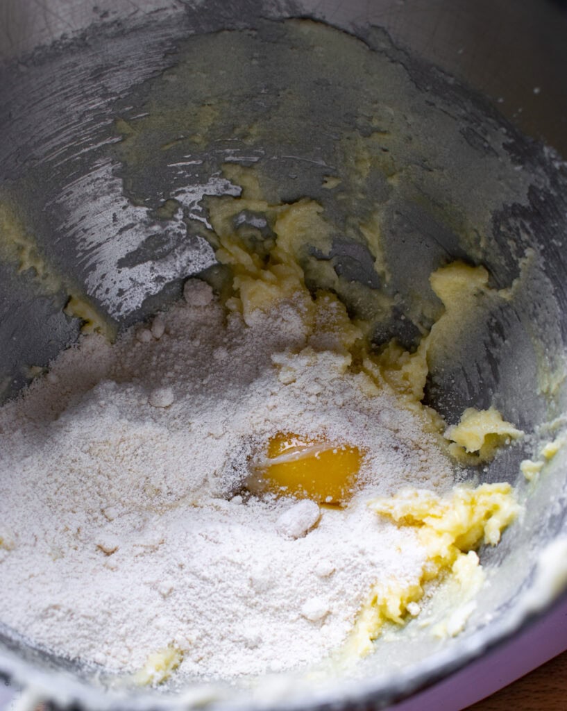 Egg add to the creamed mixture of butter and sugar.